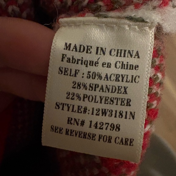 Oversized Oatmeal Cherry Knit Sweater 🍒 - Picture 4 of 4